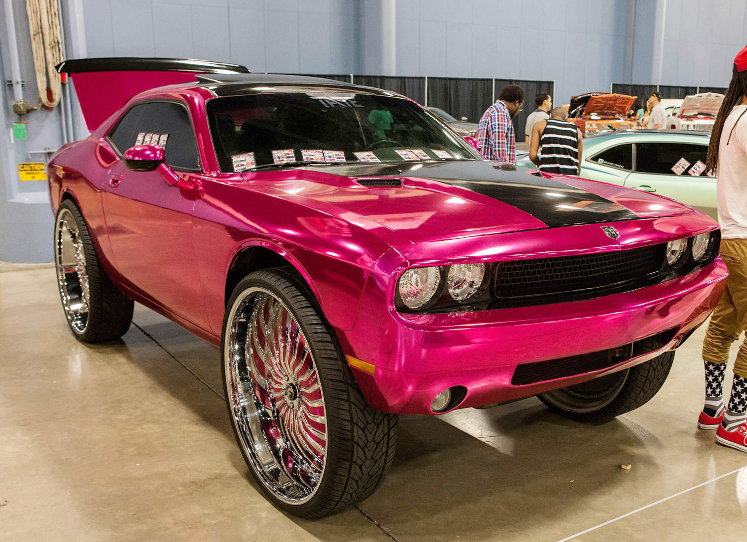 miami-car-show-recap-big-rims-custom-wheels