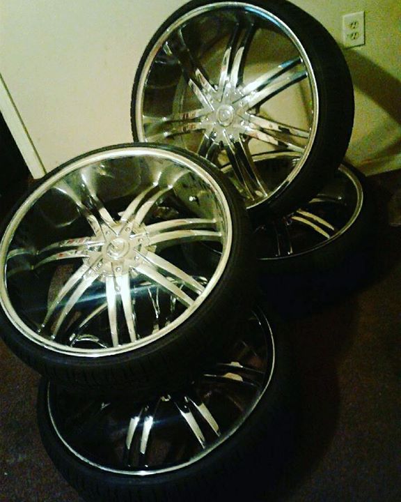 24" 500 500 Decatur, GA (30032) New Tires 24" Big Rims Custom