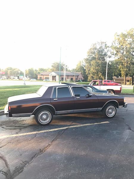 1989 chevy caprice $ 5.500 Agora por $ 4.500 Springfield, MO - Big Rims