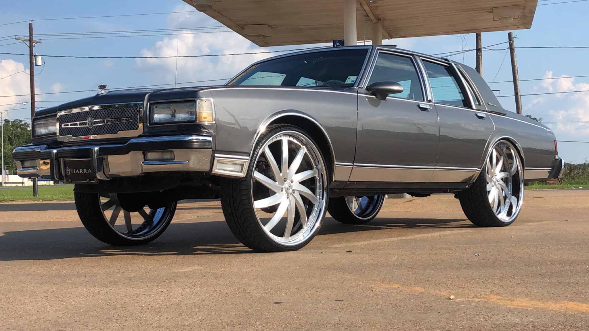 1988 Chevy Caprice LS Brougham on 28" Wheels (gallery and video) - Big...